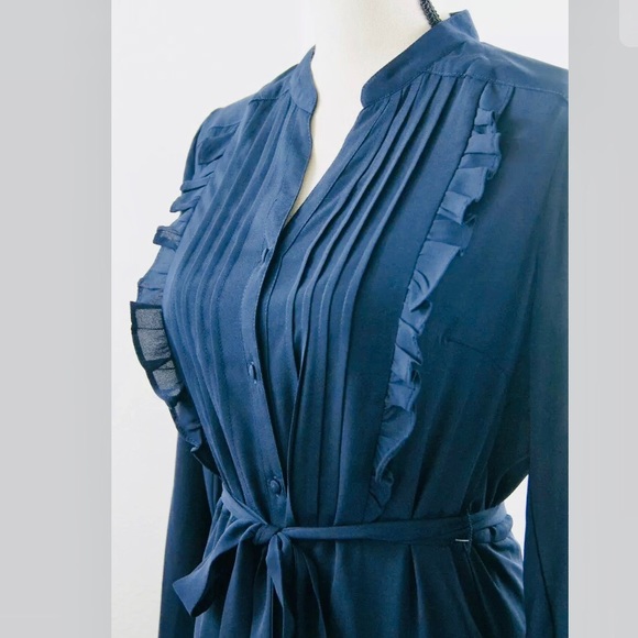 ❌SOLD❌Nanette Lepore Navy Pleated Chiffon Shirt Dress 8 - Picture 4 of 8